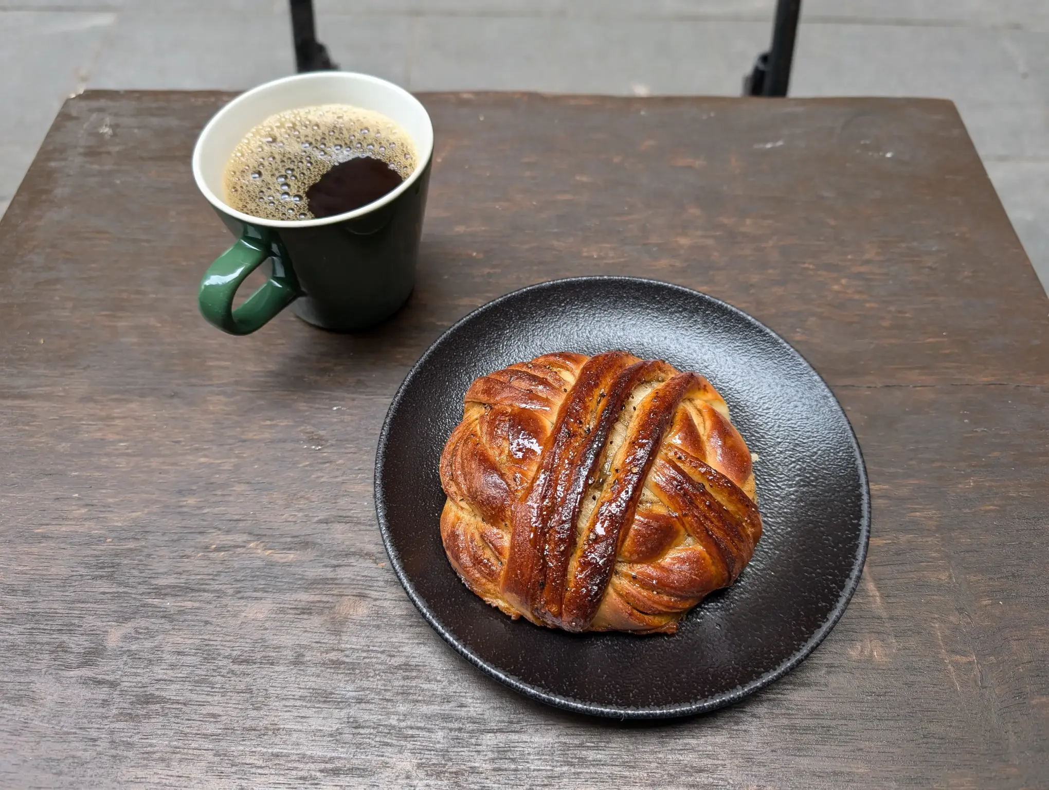 Coffee and a delicious cardamon pastry